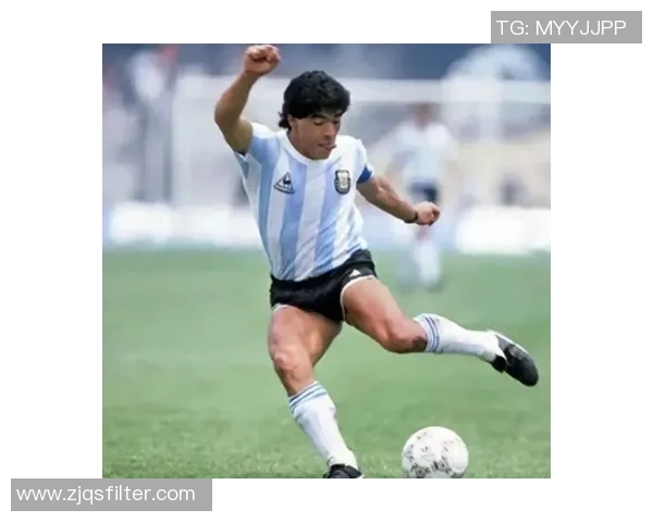 泰国最矮足球明星男的传奇人生与奋斗历程揭秘